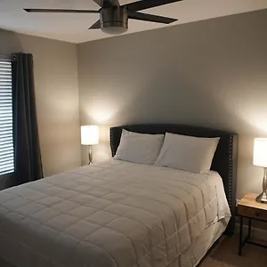 Holiday home 3bdr Remodeled Scottsdale Desert Pool Oasis And Entertainment 